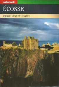 Couverture du livre Ecosse : Pierre, vent et lumière - Jacques Darras - Nicolas Bouvier - Michel Le Bris - Kenneth White - Heather Waddell - Christian Joseph Guyonvarch - Pierre Minvielle - Andre Jean Lafaurie - Christopher Harvie - Autrement  - Jean Pierre Le Dantec - Arthur Watson - Yan De Kerorguen - Jean Spee - Archie Mcalister - John L Carr - Murray Grigor - Billy Kay - Paul H Scott - Alison Cleland