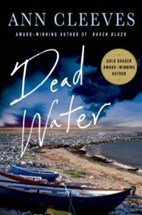 Couverture du livre Dead Water - Ann Cleeves